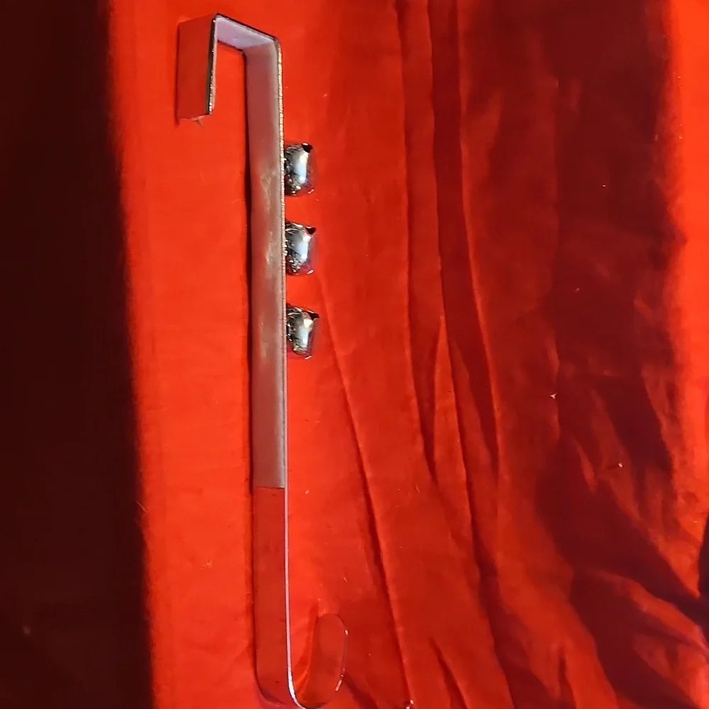 Over-The-Door 15